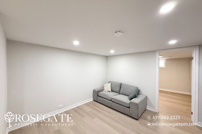 Photo du bâtiment - Private 1-Bedroom Basement Unit in Scarborough – 550 Sq Ft
