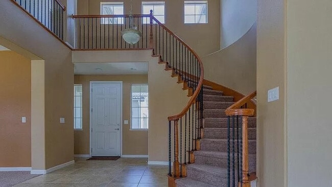 Building Photo - 10108 Gold Mine Dr