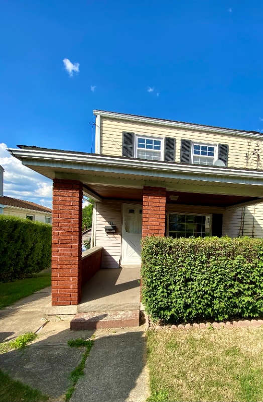 328 Cedar St, PA 15644 House Rental in PA