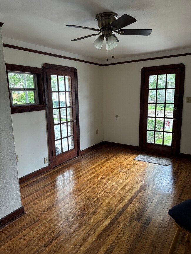 Foto del edificio - 317 Metairie Heights Ave