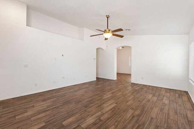 Building Photo - Very nice 3 bedroom 2 bath home!