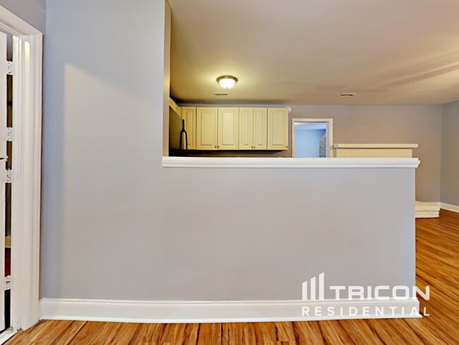 Foto del edificio - 8717 Timbercrest Cir