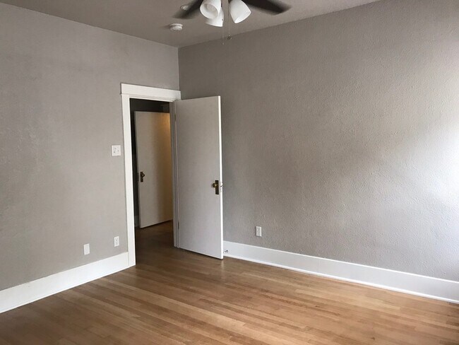 Foto del edificio - 1323 10th Ave