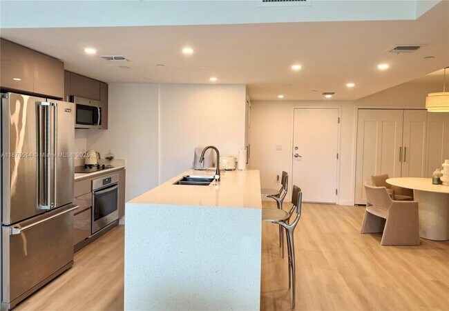 Foto del edificio - 2 bedroom in North Miami FL 33181