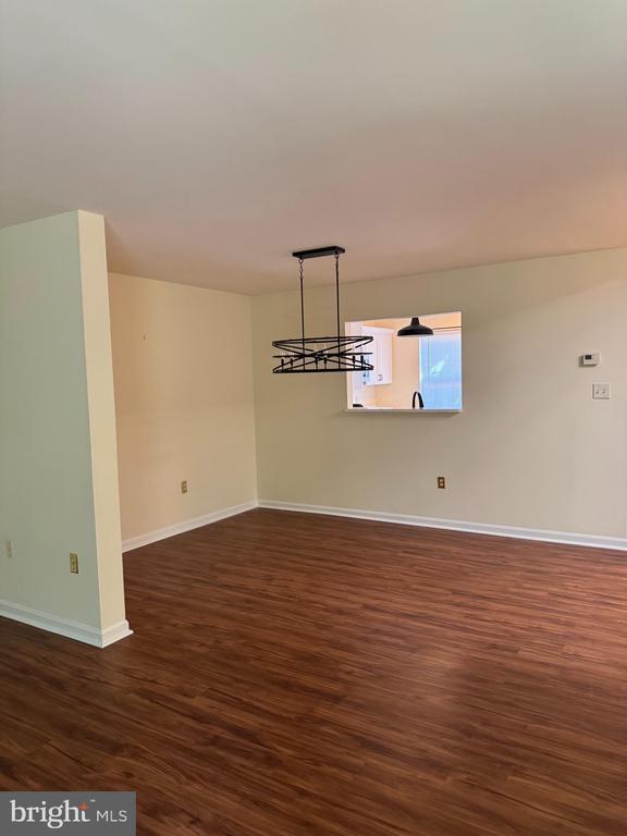 Foto del edificio - 149 Laurel Ct