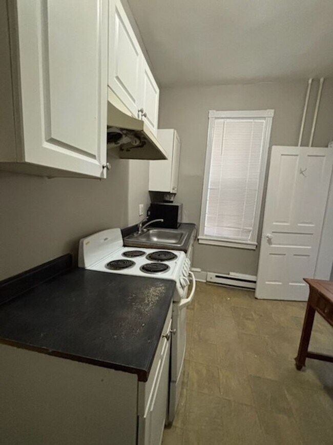 Foto del edificio - 3258 Frankford Ave