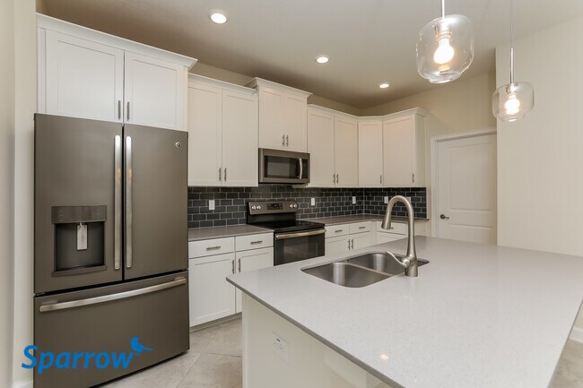 Foto del edificio - 11626 Fiction Avenue