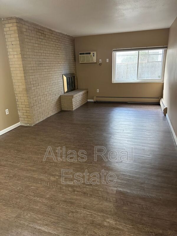Foto del edificio - 4110 E Hale Pkwy