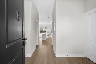 Building Photo - 6835 Weston St