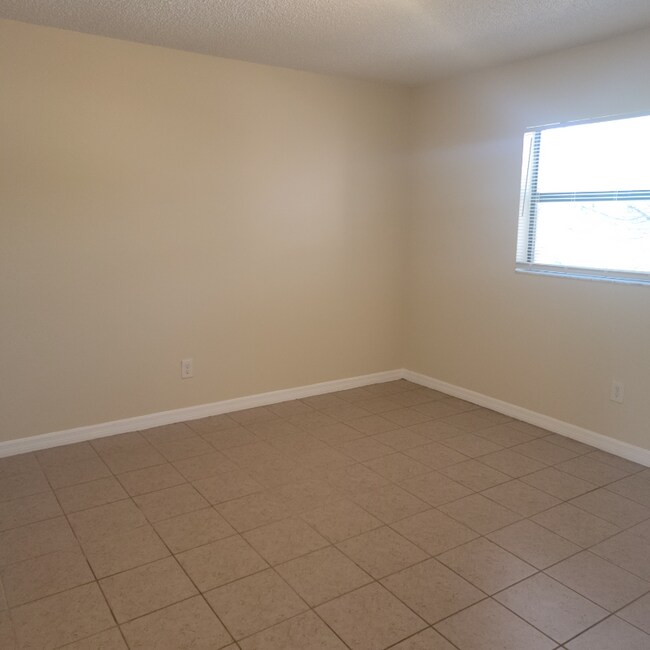 Foto del edificio - 4030 78th Ave N