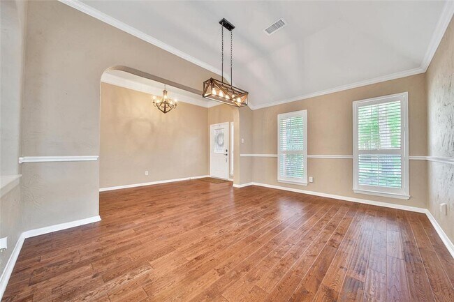 Foto del edificio - 14 Mulberry Glen Pl