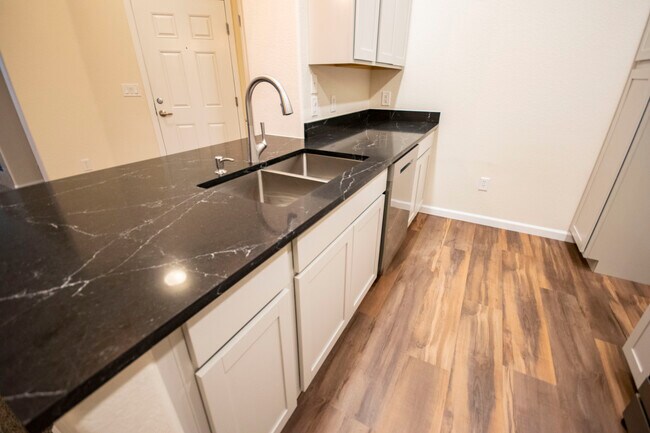 Building Photo - 3045 Blue Sky Cir