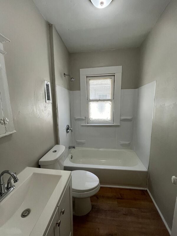 Building Photo - 246-248 Weyl St