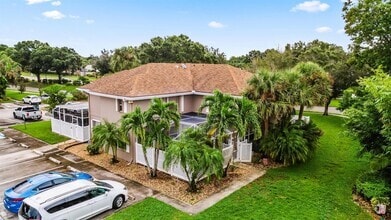 Building Photo - 3345 SW Sunset Trace Cir