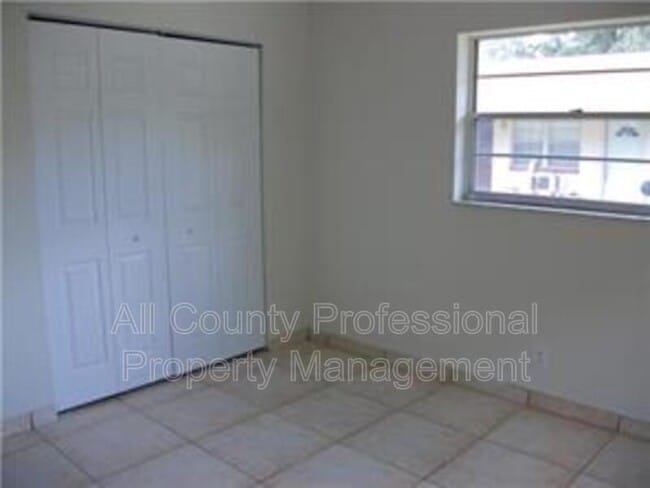 Foto del edificio - 2023 SW 29th Ave