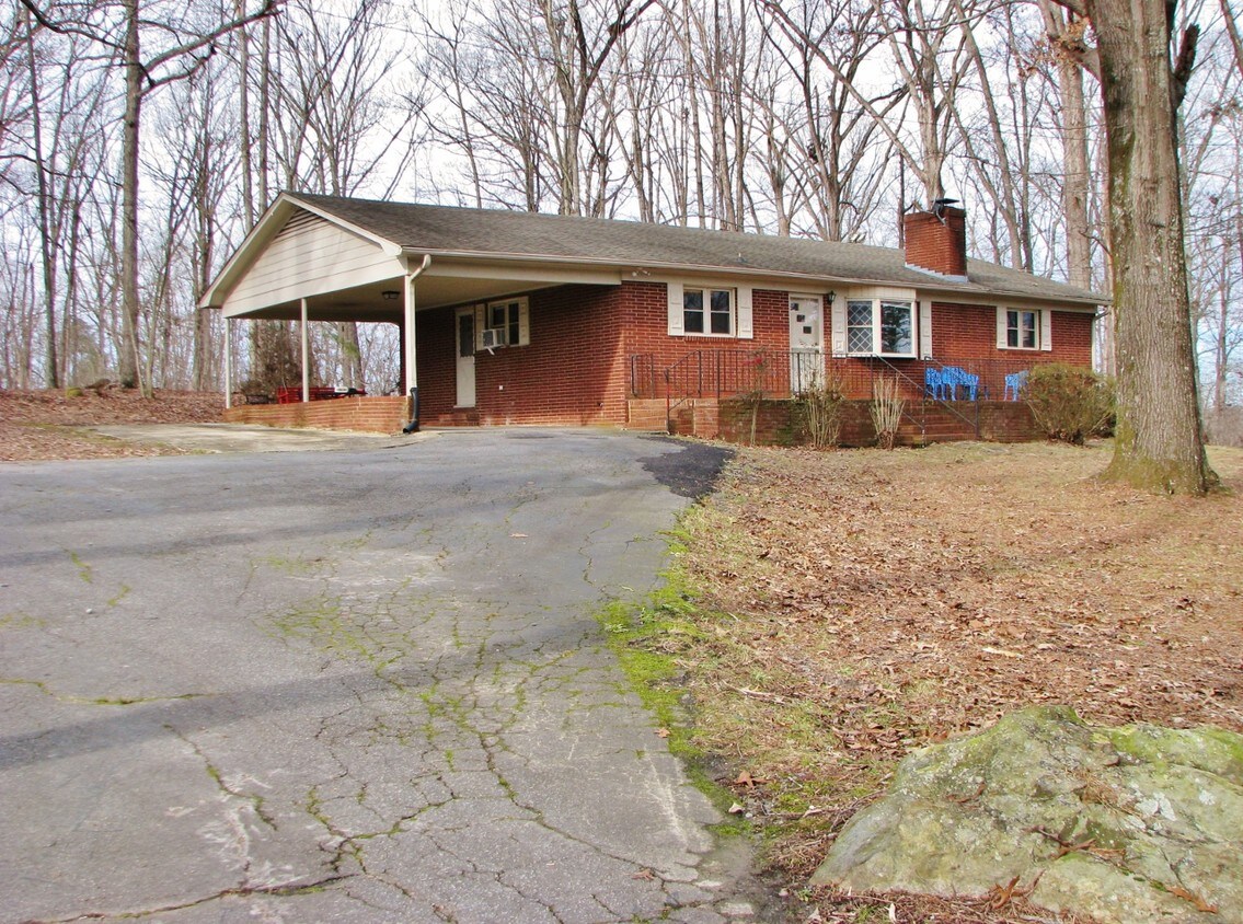 Primary Photo - 4171 Brown Oaks Rd