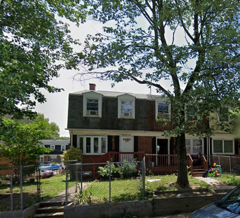 Foto principal - Charming & Move-In Ready Home in Baltimore!