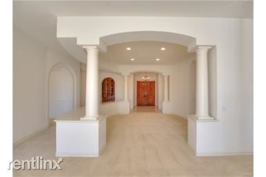 Foto del edificio - 68 Sea Breeze Ave