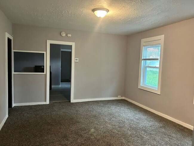Foto del edificio - Charming & Affordable Cleveland Home with ...