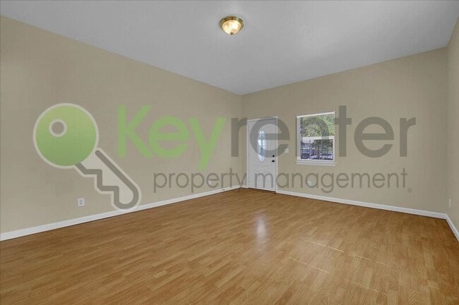 Foto del edificio - 3220 2nd Ave