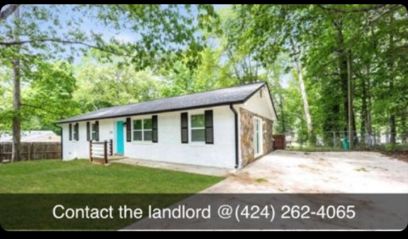 Building Photo - 743 Oak Dr