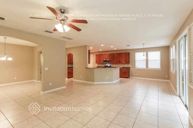 Foto del edificio - 724 Wooded Hamlet Ct