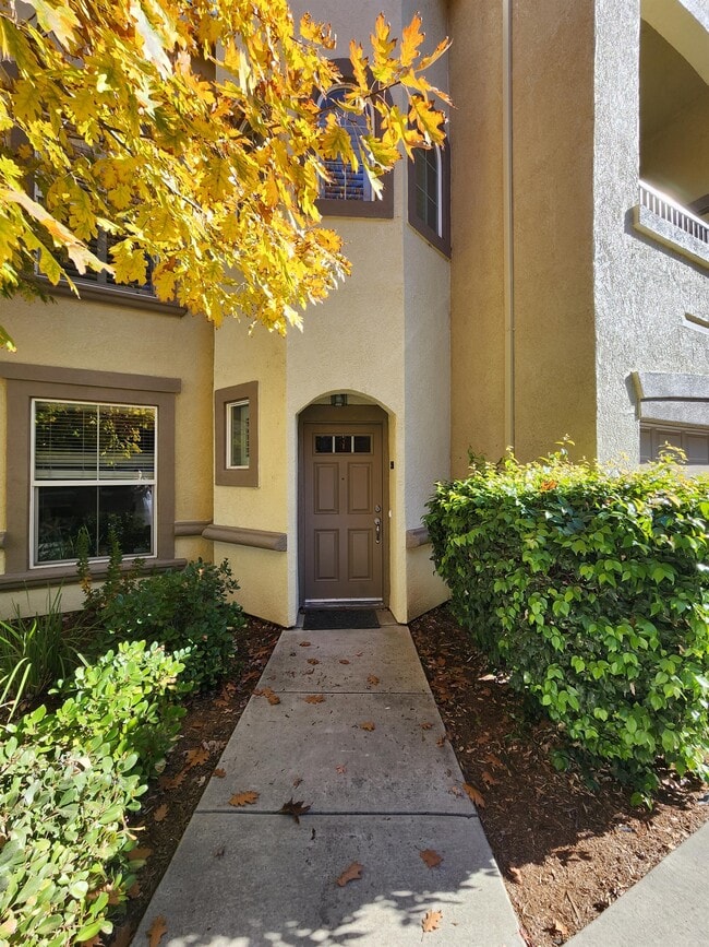 5430 Tares Cir, Elk Grove, CA 95757 Townhome Rentals in Elk Grove CA