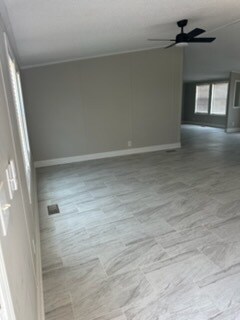 Foto del edificio - 1404 Harmony Hall Dr