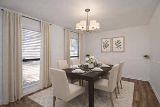 Building Photo - 6806 Gettysburg Dr