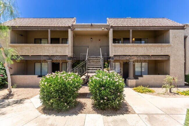 Building Photo - 5995 N 78th St