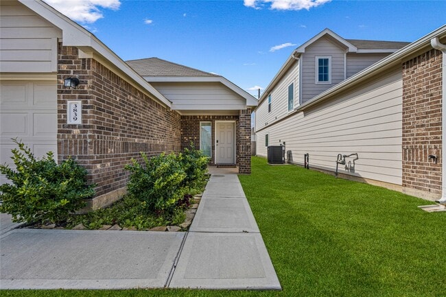 Building Photo - 3839 Giorgio Pastel Pl