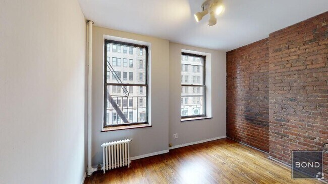 Building Photo - 221 E 23rd St