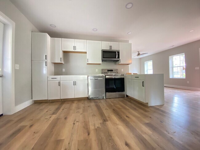 Foto del edificio - 1030 Wilcox Dr