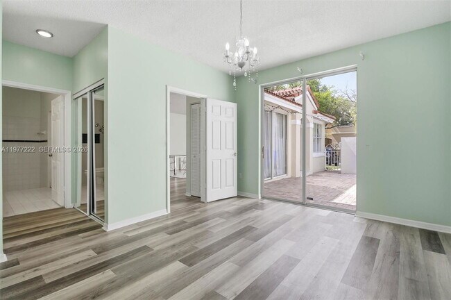 Foto del edificio - Seagrape Way, Hollywood, FL 33019 - 2 BR 2 BA townhouse