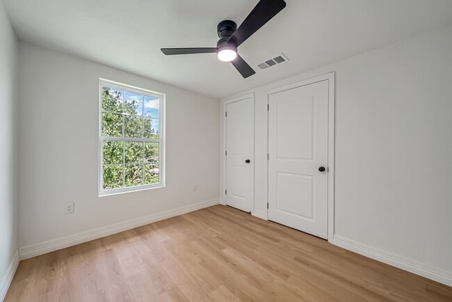 Building Photo - 411 Ave A