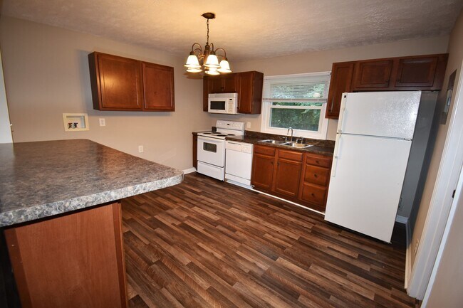 Foto del edificio - 2976 Lake Rd