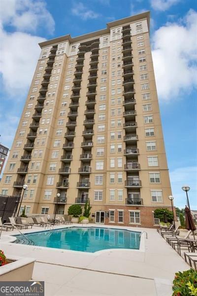 Foto del edificio - 325 W Paces Ferry Rd NW