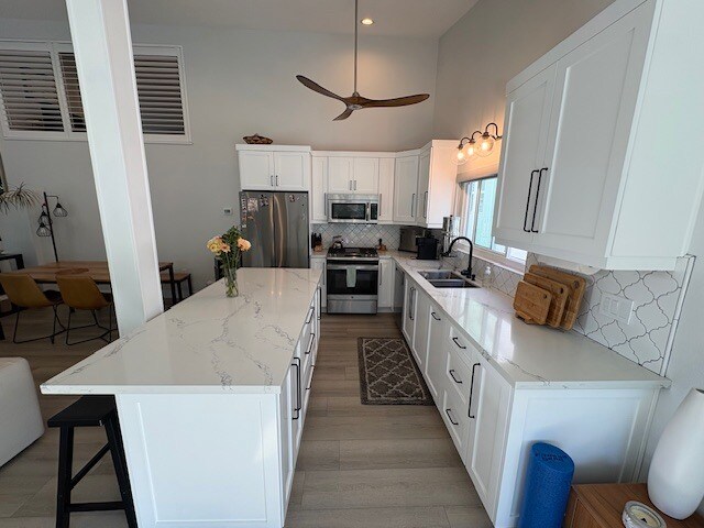 Foto del edificio - 2700 Bayside Dr