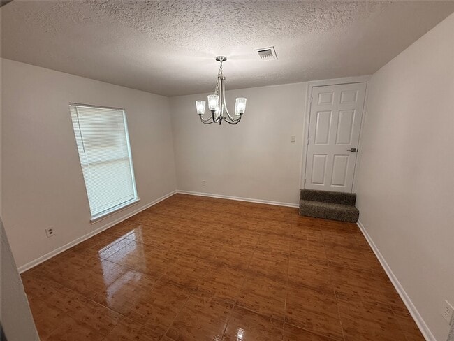 Photo - 1309 Velma St House