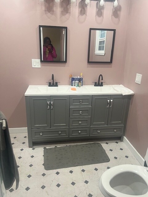 Foto principal - 1351 W 70th St