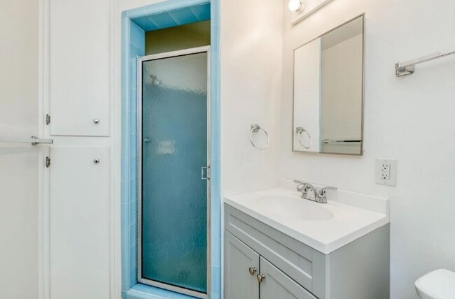 Foto del edificio - 5641 E Austin Way