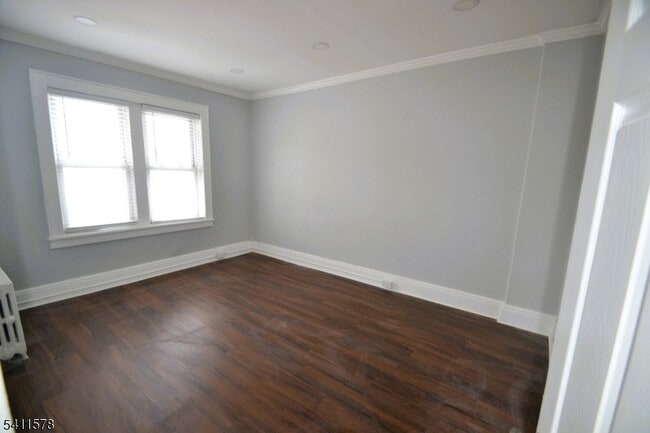 Building Photo - 56 Hobart Pl