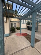 Building Photo - 1113 S Pinkham St
