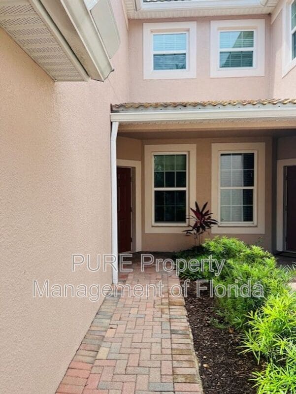 Building Photo - 8317 Bella Vida Cir