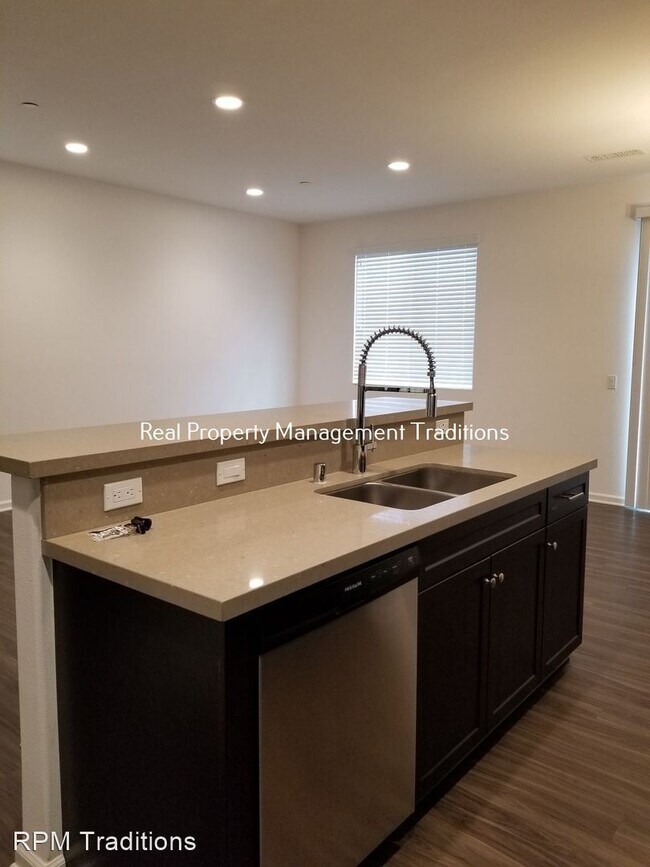Building Photo - 4 br, 3 bath House - 14852 W Castille Way