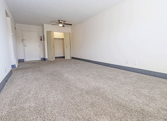 Building Photo - Woodside Village