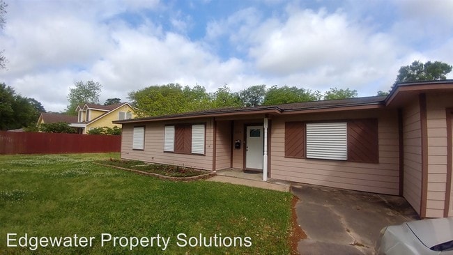 Building Photo - 3 br, 2 bath House - 1016 Delmar