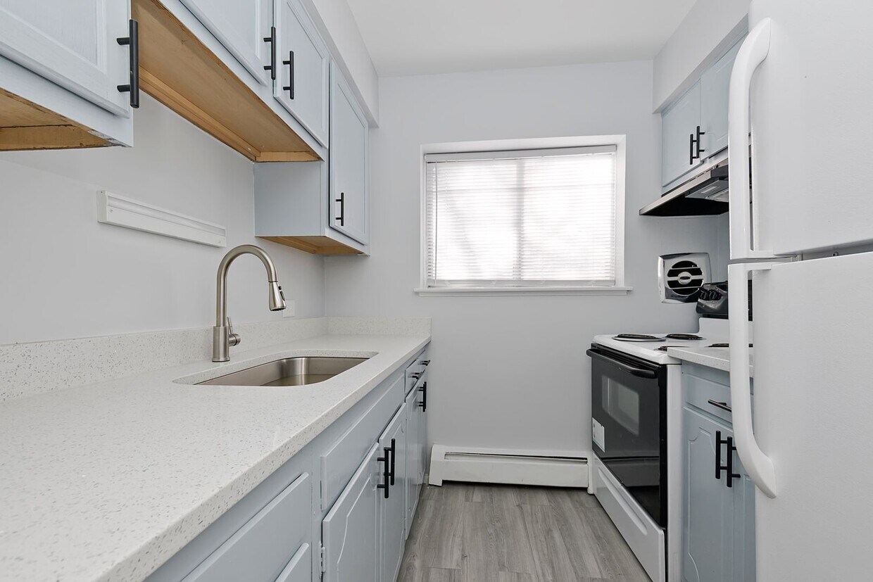 Building Photo - 10360 S Walden Pky