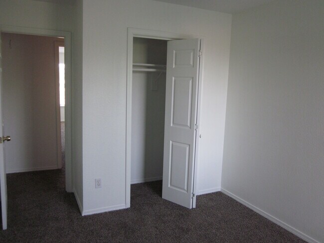 Building Photo - 7515 Ederville Rd