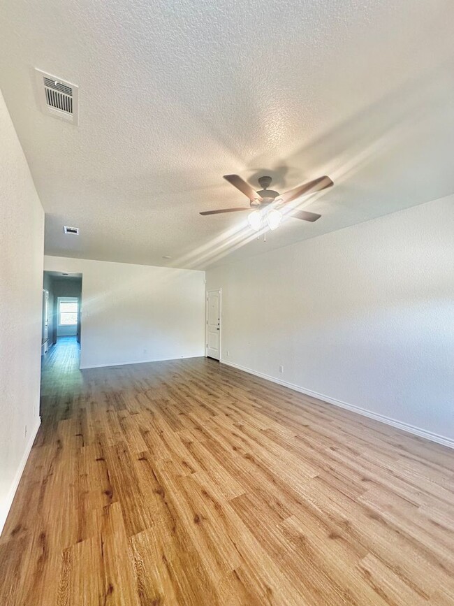 Building Photo - 3412 Abraham Dr